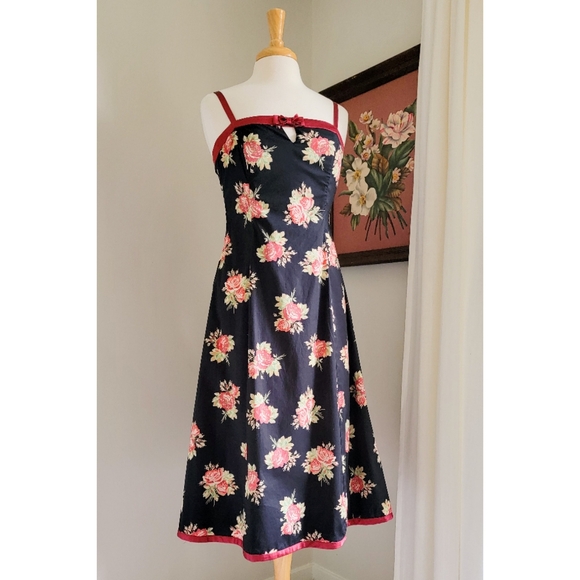 90s Black Floral Satin Bow 1990s Vintage Fit & Flare Midi Length Cotton Dress - Picture 3 of 15